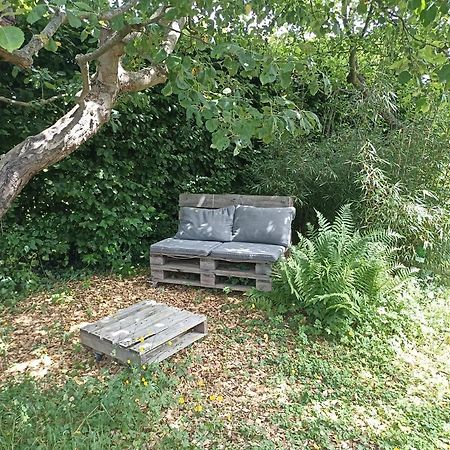 L'Echappee Au Jardin, Yourte Bucolique Godinne Ngoại thất bức ảnh