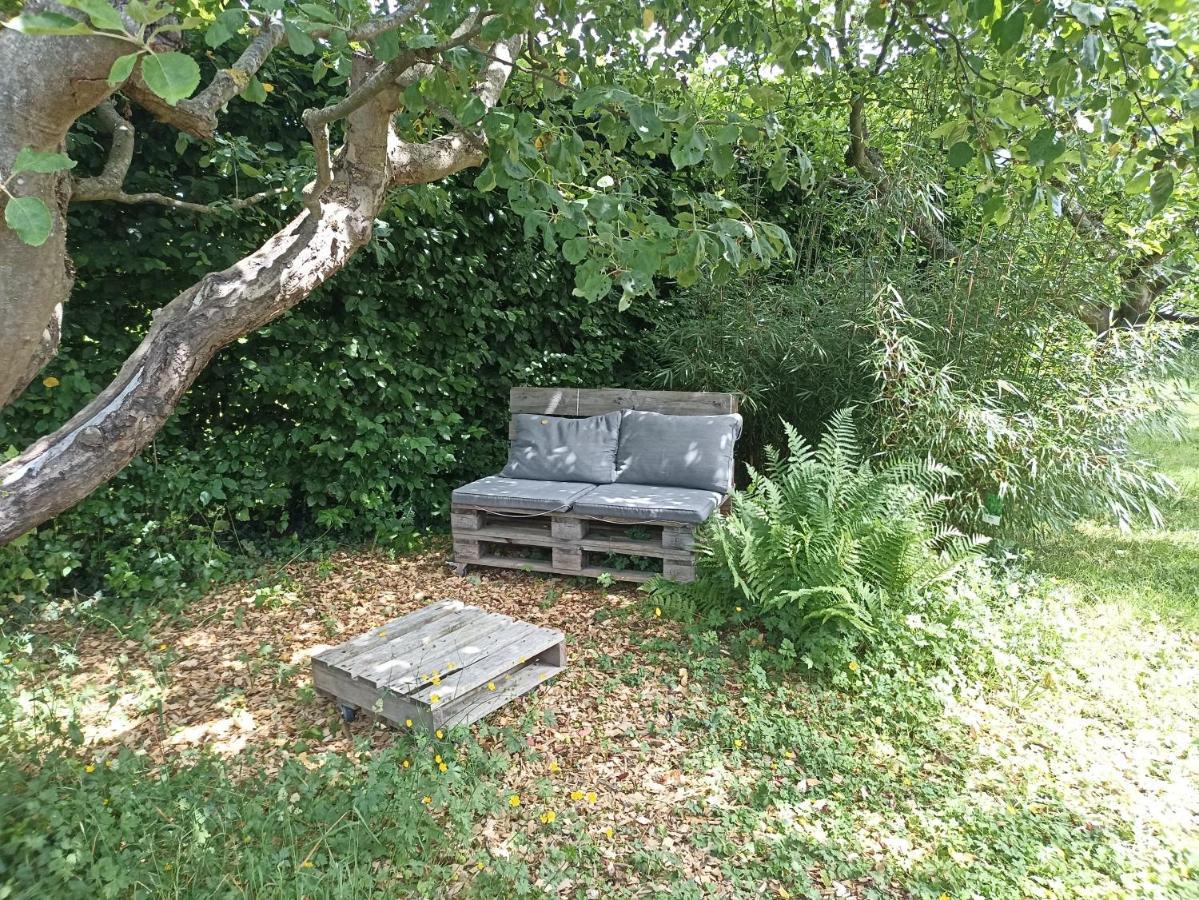 L'Echappee Au Jardin, Yourte Bucolique Godinne Ngoại thất bức ảnh